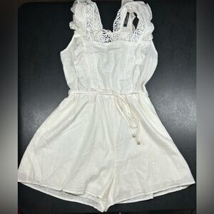 Simplee Size L White Eyelet Boho Romper